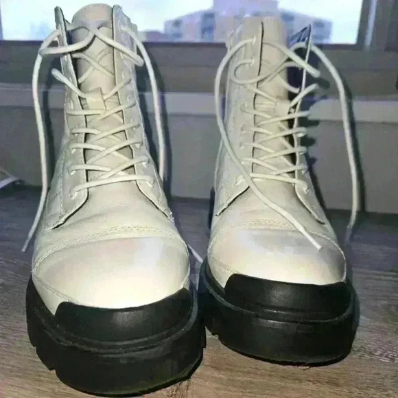 Aldo Quilt White Combat Bootie With Lug Sole Size 10 NWB - Picture 6 of 13